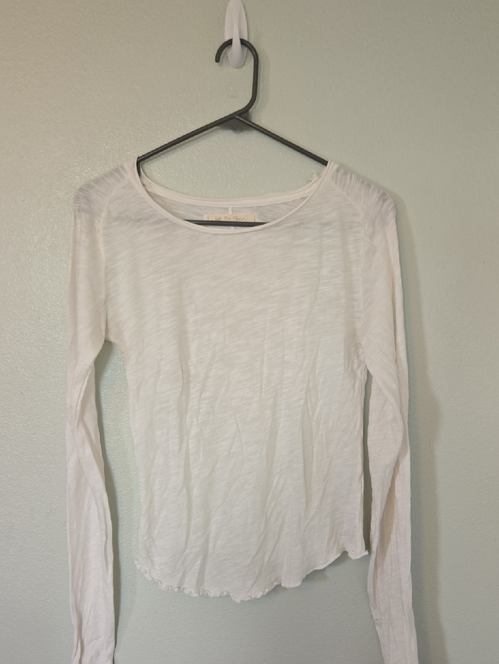 We The Free | White Lettuce Edge Long Sleeve Tee Size Small